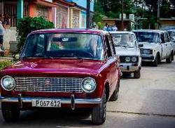 les-rues-de-cuba-un-musee-roulant-de-voitures-sovietiques