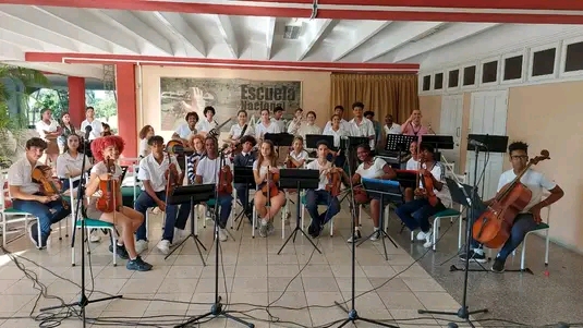 por-primera-vez-la-academia-de-musica-cubana-en-jazz-plaza
