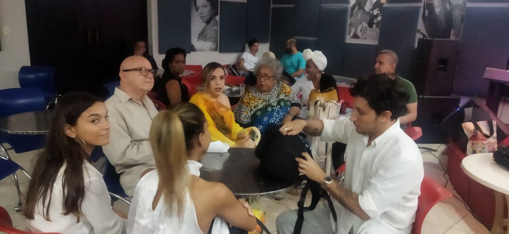 dedican-encuentro-de-melomanos-de-la-egrem-a-los-100-anos-de-la-radio-cubana