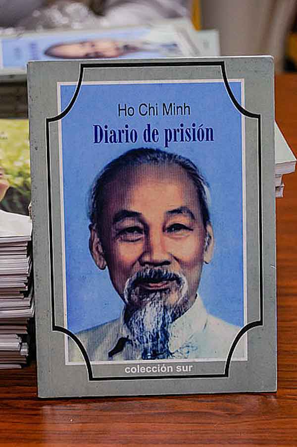 diario-de-prision-de-ho-chi-ming-en-la-feria-internacional-del-libro