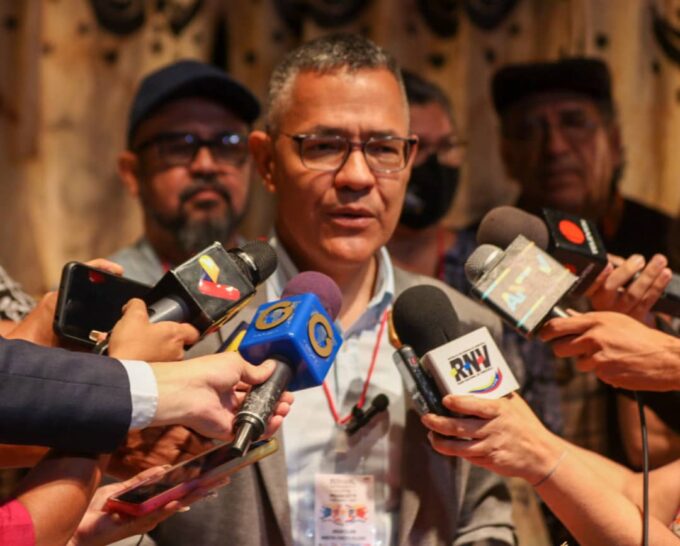 ministro-de-cultura-de-venezuela-afirma-en-el-fitp-que-su-pais-esta-en-un-nuevo-momento-economico-y-cultural