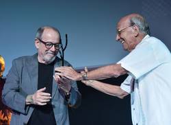 coral-de-honor-presented-to-renowned-cuban-singer-songwriter-silvio-rodriguez