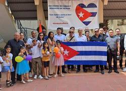 les-cubains-au-vietnam-commemorent-la-journee-nationale-de-la-culture