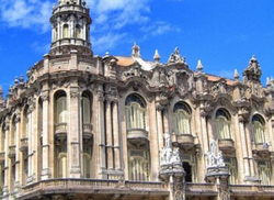 arriba-a-182-anos-el-recinto-de-multiples-nombres