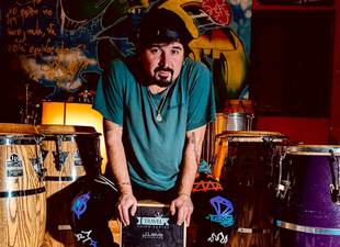 prestigioso-percusionista-asturiano-visita-centro-de-altos-estudios-en-la-habana