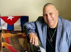 le-president-de-cuba-met-en-lumiere-lhistoire-de-survie-dun-musicien