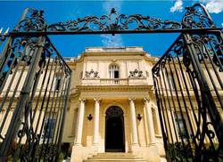 ceramica-patrimonial-marca-aniversario-de-museo-de-arte-en-cuba