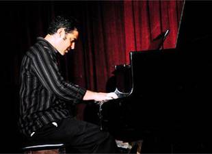 alejandro-falcon-sangre-joven-en-el-festival-internacional-jazz-plaza-por-alain-valdes-sierra