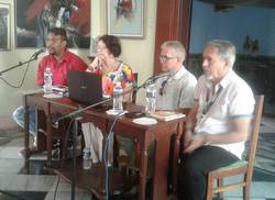 debaten-sobre-el-choteo-cubano-en-feria-del-libro-en-villa-clara