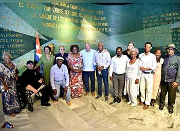 distinguen-en-cuba-a-personalidades-con-una-relevante-obra-cultural