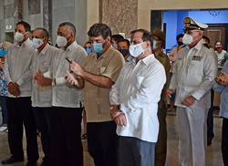 exposicion-fotografica-conmemora-60-aniversario-de-relaciones-cuba-vietnam