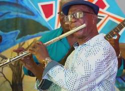 jose-loyola-con-la-charanga-en-la-sangre