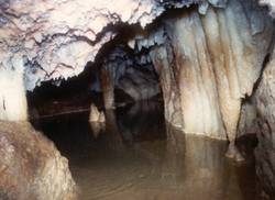 la-cueva-de-bellamar-y-su-sistema-mayor-monumento-nacional