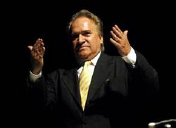 celebra-en-concierto-frank-fernandez-sus-75-anos-de-vida