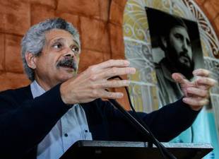 marti-nos-sorprende-a-cada-rato-asegura-historiador-por-claudia-gonzalez