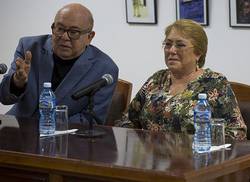 michelle-bachelet-dialoga-con-artistas-e-intelectuales-cubanos