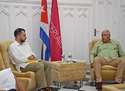 ministro-de-cultura-de-cuba-recibe-a-director-de-la-cerlac