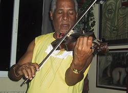 pablo-aguila-penalver-los-musicos-siempre-estaremos-junto-a-nuestro-pueblo