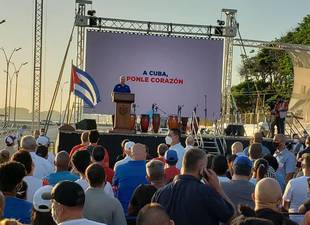 presidente-miguel-diaz-canel-bermudez-a-cuba-ponle-corazon-ponle-corazon-a-la-patria-a-la-revolucion-al-socialismo-y-venceremos