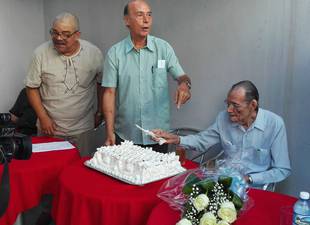 recibe-alfredo-diez-nieto-homenaje-de-la-uneac-en-su-centenario