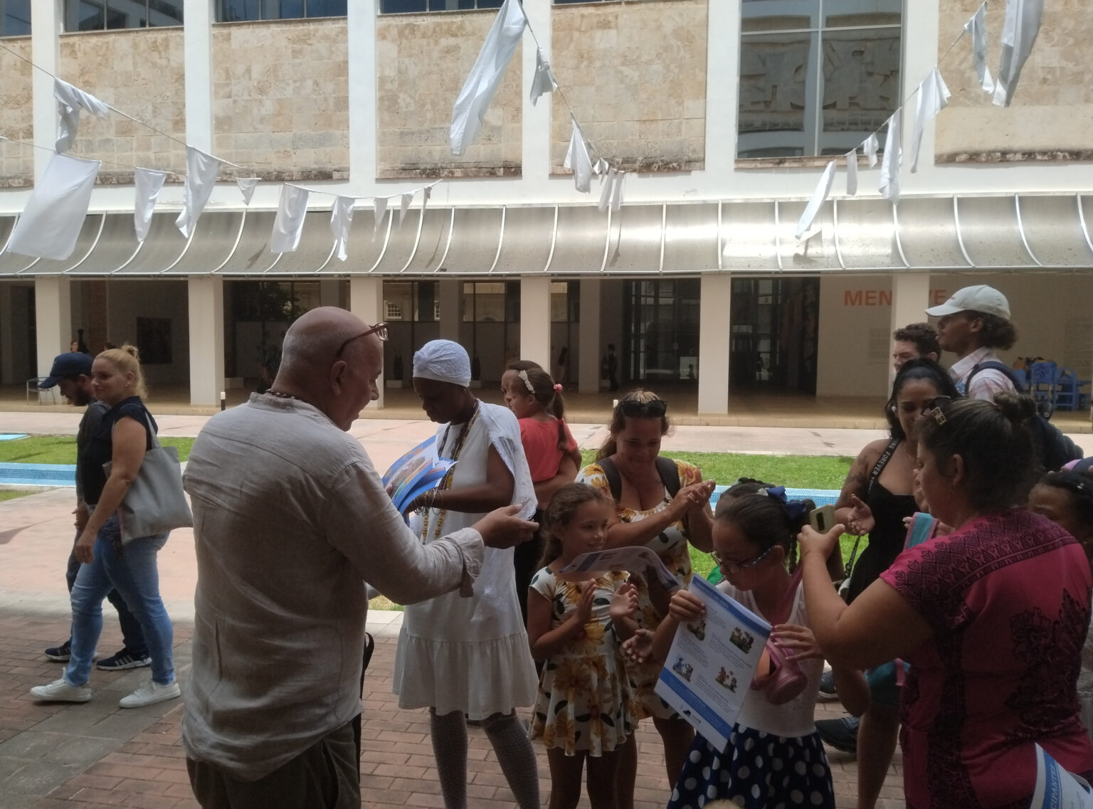 creative-workshop-concludes-at-national-museum-of-fine-arts-in-havana