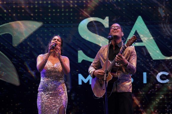 duo-iris-grand-gagnant-aux-san-remo-music-awards-cuba-2022