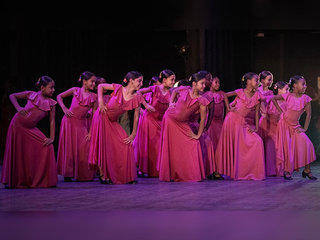 lizt-alfonso-dance-cuba-cloture-lannee-2025-avec-un-spectacle-de-danse-pour-tous