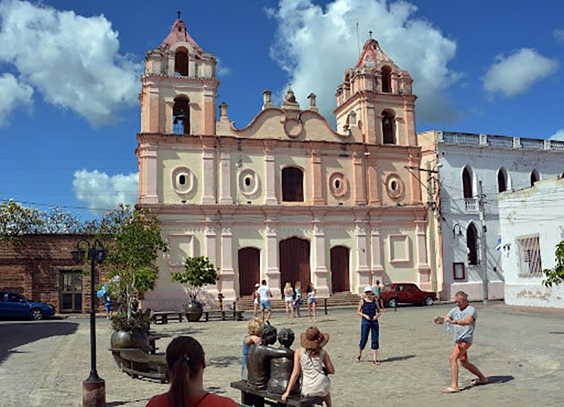 plaza-del-carmen-site-patrimonial-magnifique-de-camaguey