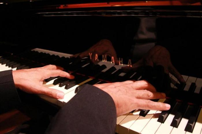 en-la-habana-el-mundo-dentro-de-un-piano