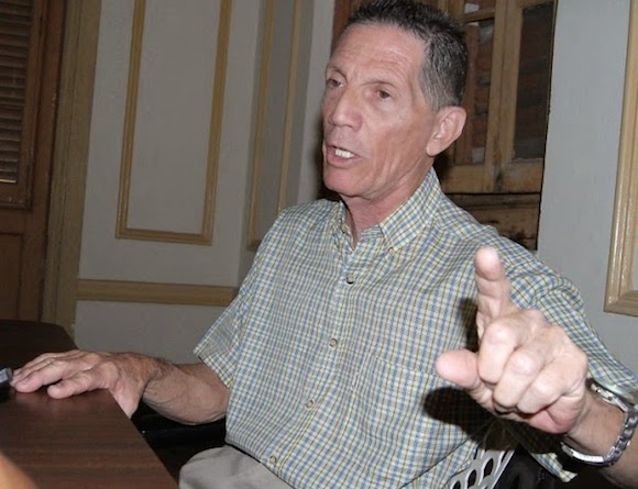 oscar-loyola-y-la-escritura-historiografica-actual