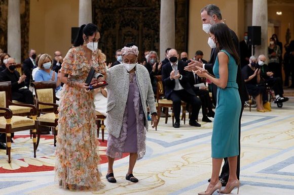 omara-portuondo-receives-the-gold-medal-for-merit-in-fine-arts-in-spain