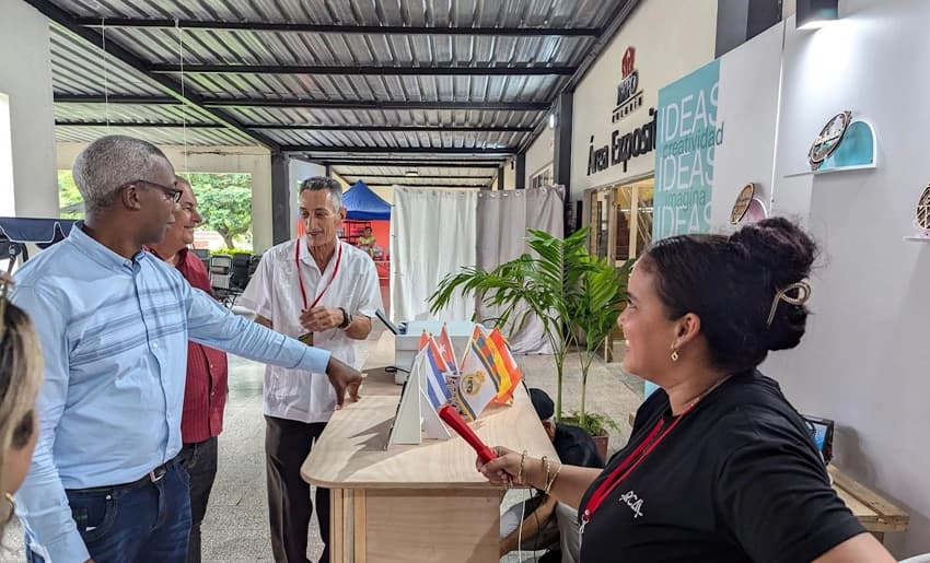 ouverture-au-public-du-salon-international-de-lartisanat-iberoarte-2025