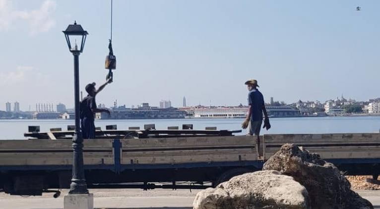 malecon-de-la-habana-galeria-de-arte-contemporaneo-a-cielo-abierto