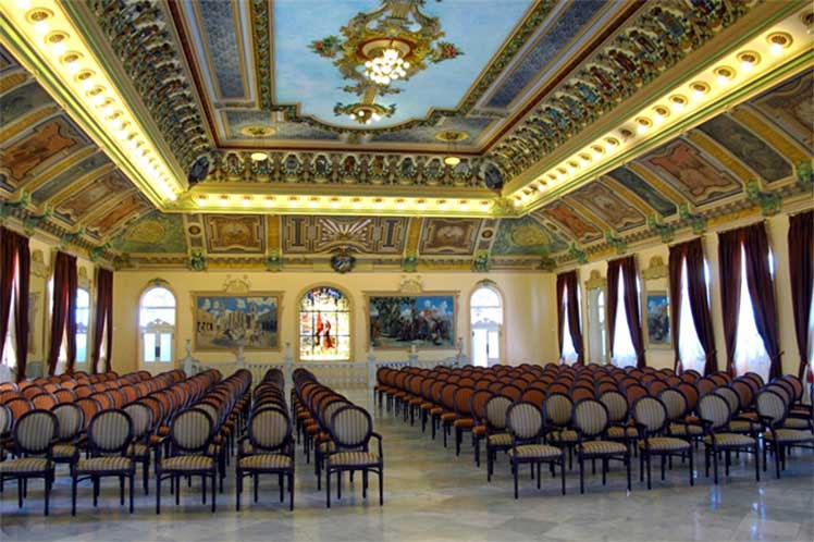 sala-de-conciertos-en-cuba-acoge-presentacion-de-musico-surcoreano