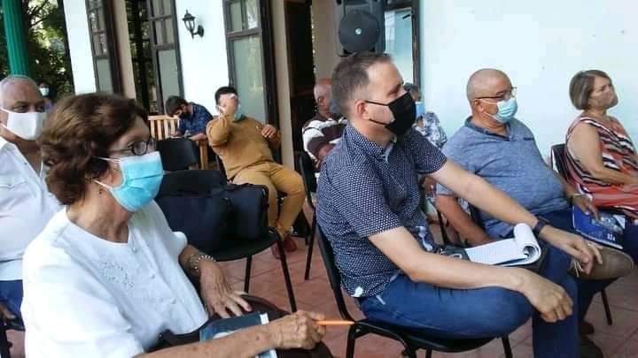 establecer-nexos-cada-vez-mas-consolidados-entre-periodistas-escritores-y-artistas