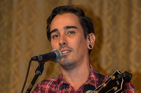 estrena-adrian-berazain-nuevo-video-clip-la-desilusion