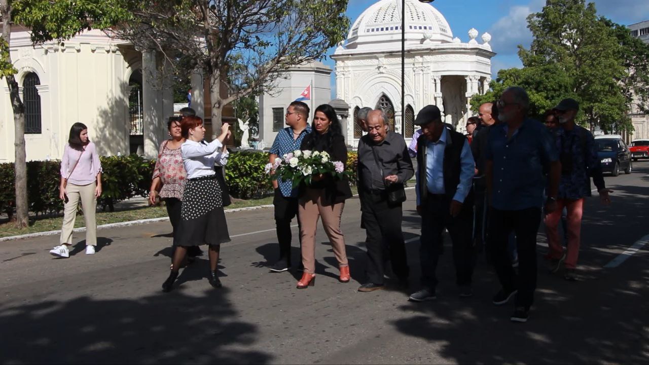 honores-a-lam-en-el-aniversario-122-de-su-natalicio