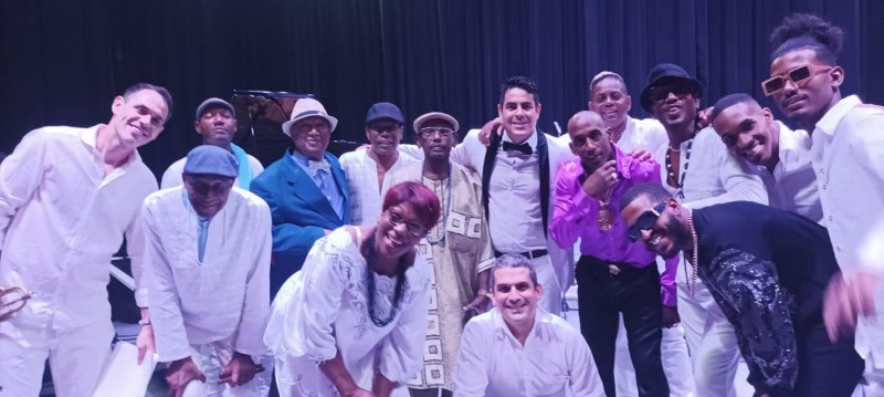 jazz-guaguanco-en-el-binomio-perfecto-de-alejandro-falcon-y-los-munequitos-de-matanzas