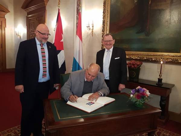 ministro-de-cultura-de-cuba-de-visita-en-luxemburgo