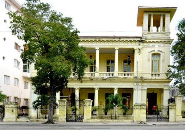 representantes-diplomaticos-de-bolivia-y-de-san-vicente-y-las-granadinas-en-la-casa-del-alba-cultural